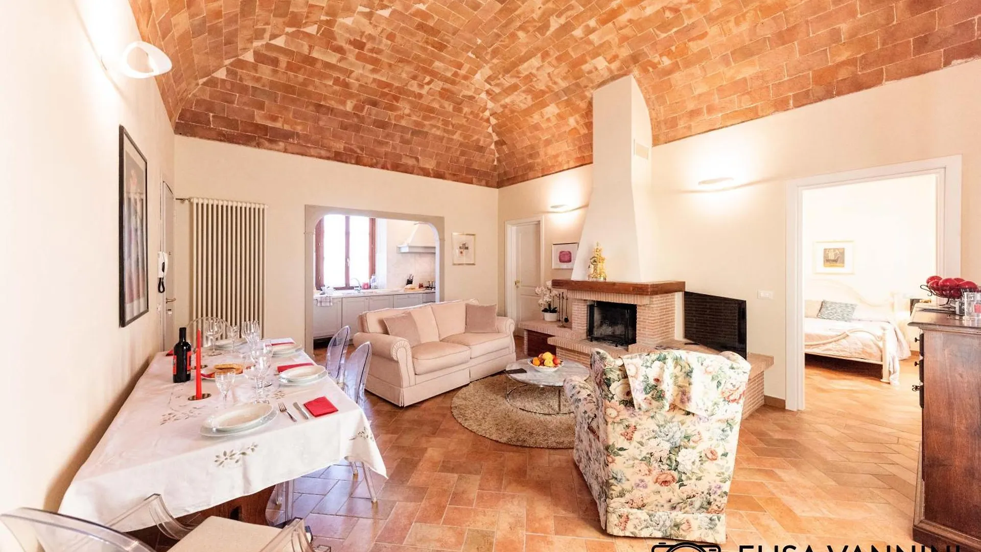 Opera In Rosso Apartamento Lajatico