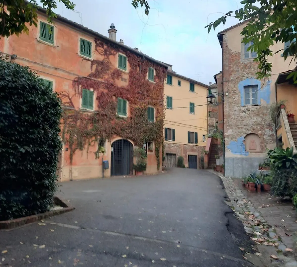 Opera In Rosso Apartamento Lajatico