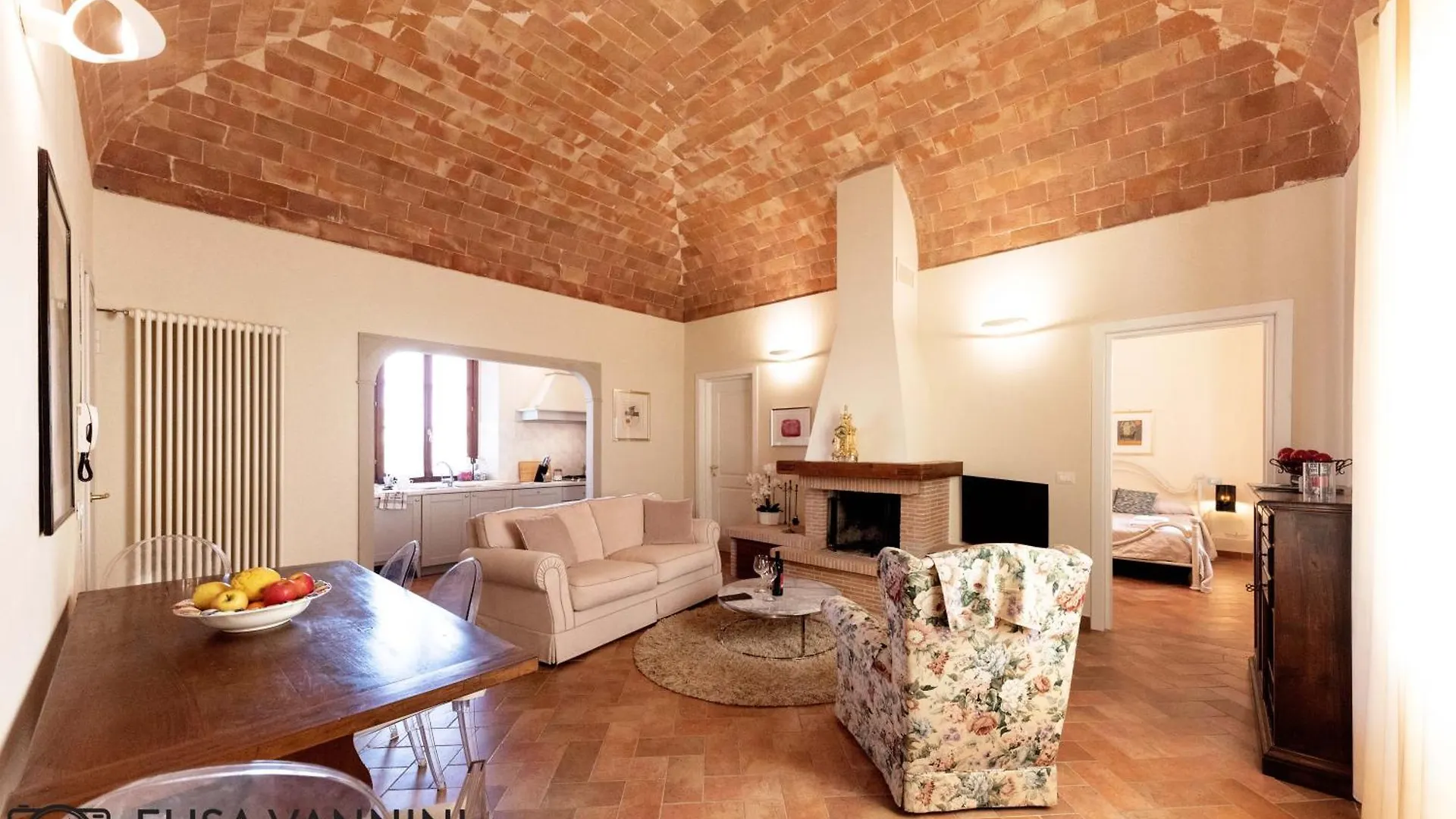 Opera In Rosso Apartamento Lajatico