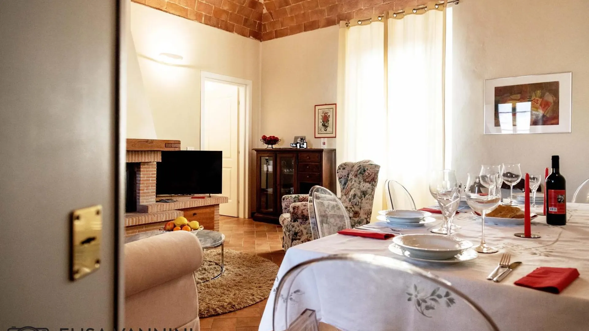 Opera In Rosso Apartamento Lajatico